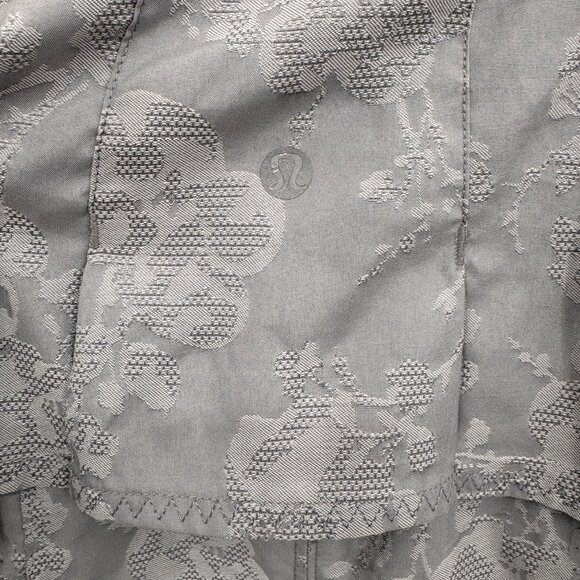 Lululemon Full Zip Lightweight Travel to Track Jacket Womens 4 XS Purple Gray - Picture 13 of 13